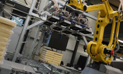 DERO GROEP CHEESE CrateUnloadingRobot 06