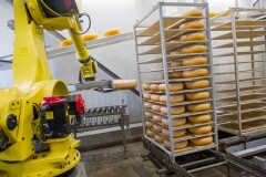 DERO GROEP CHEESE RackLoadingRobot 06